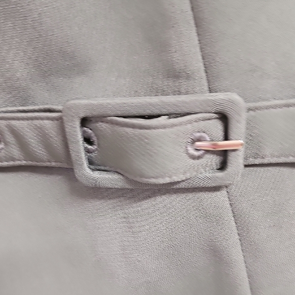 H&M Green Sheath Dress with Cap Sleeves and Crew Neck - Picture 3 of 4